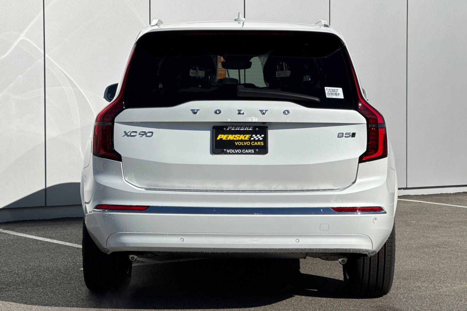 2026 Volvo XC90 B5 Core