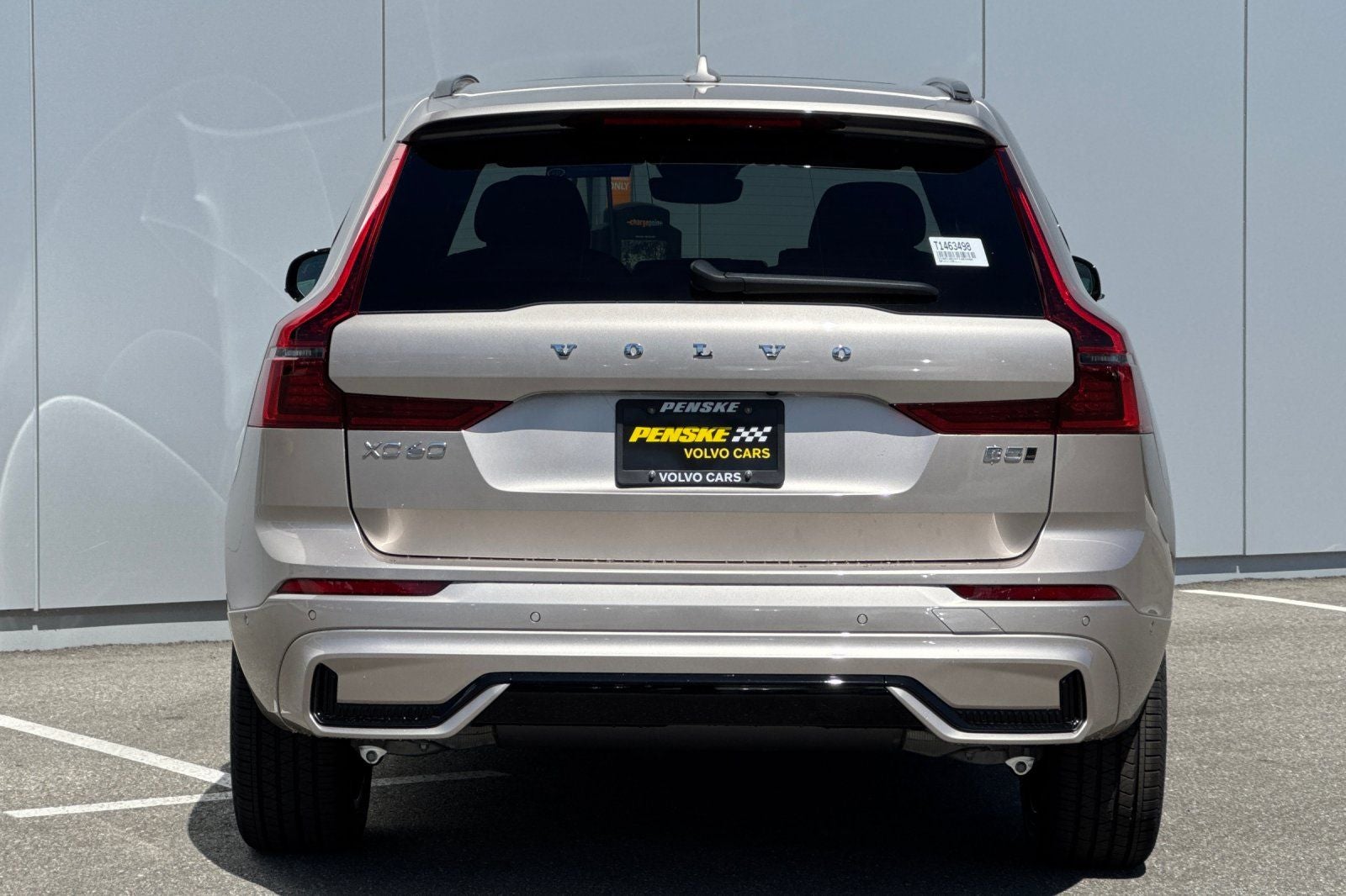 2026 Volvo XC60 B5 Plus