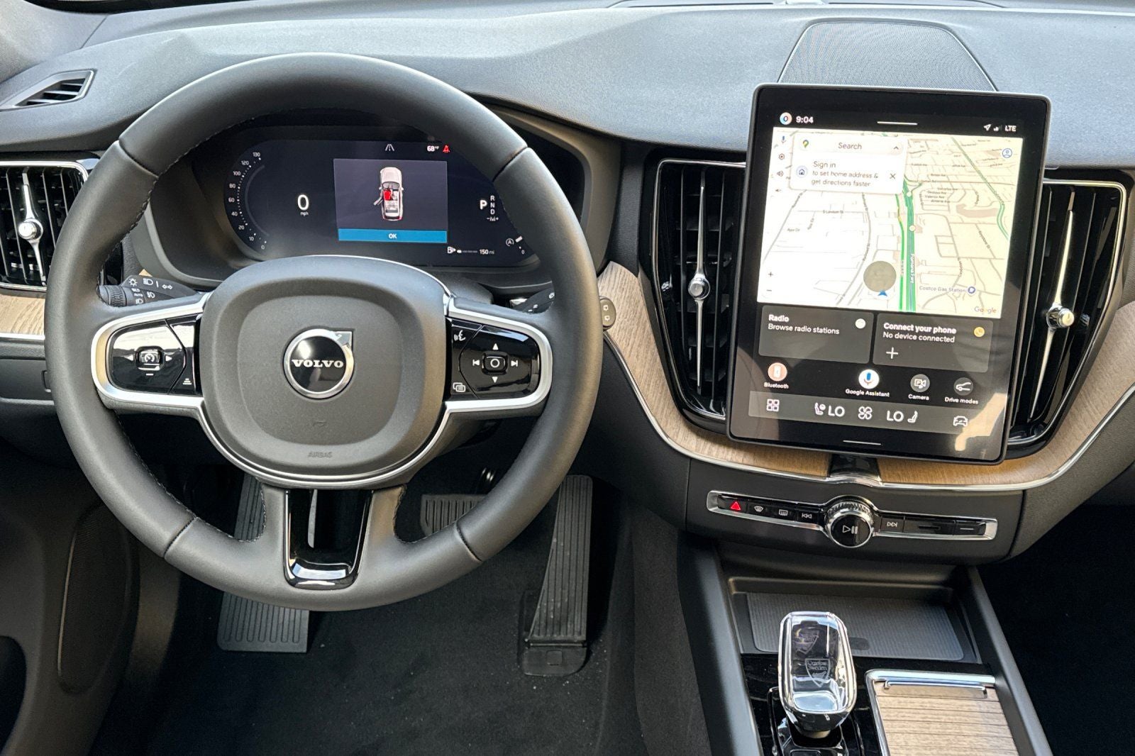 2026 Volvo XC60 B5 Plus