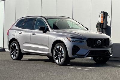 2026 Volvo XC60 B5 Plus