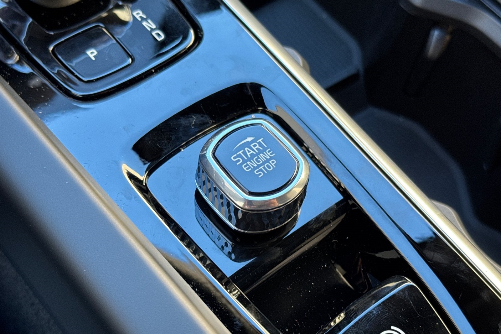 2026 Volvo XC60 B5 Plus