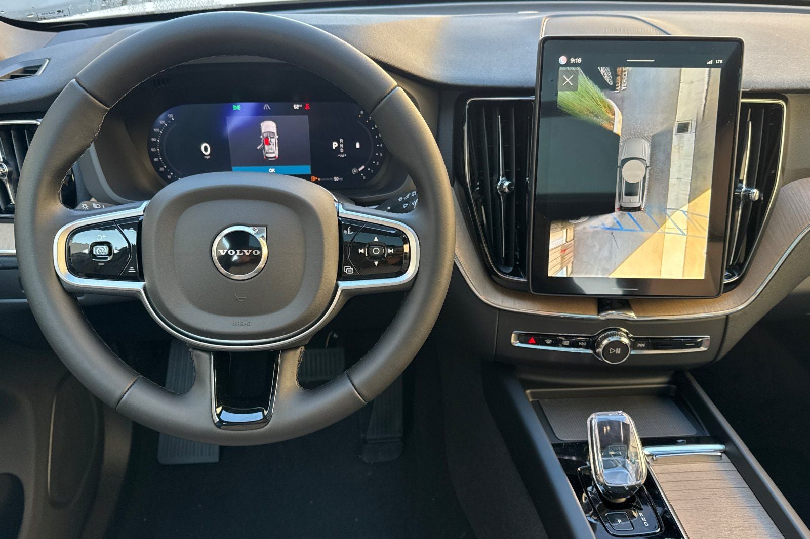 2026 Volvo XC60 B5 Plus