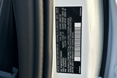 2026 Volvo XC60 B5 Plus