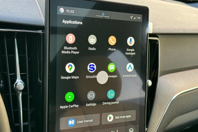 2026 Volvo XC60 B5 Plus