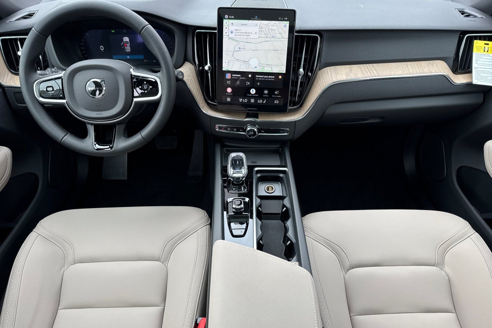 2026 Volvo XC60 B5 Plus