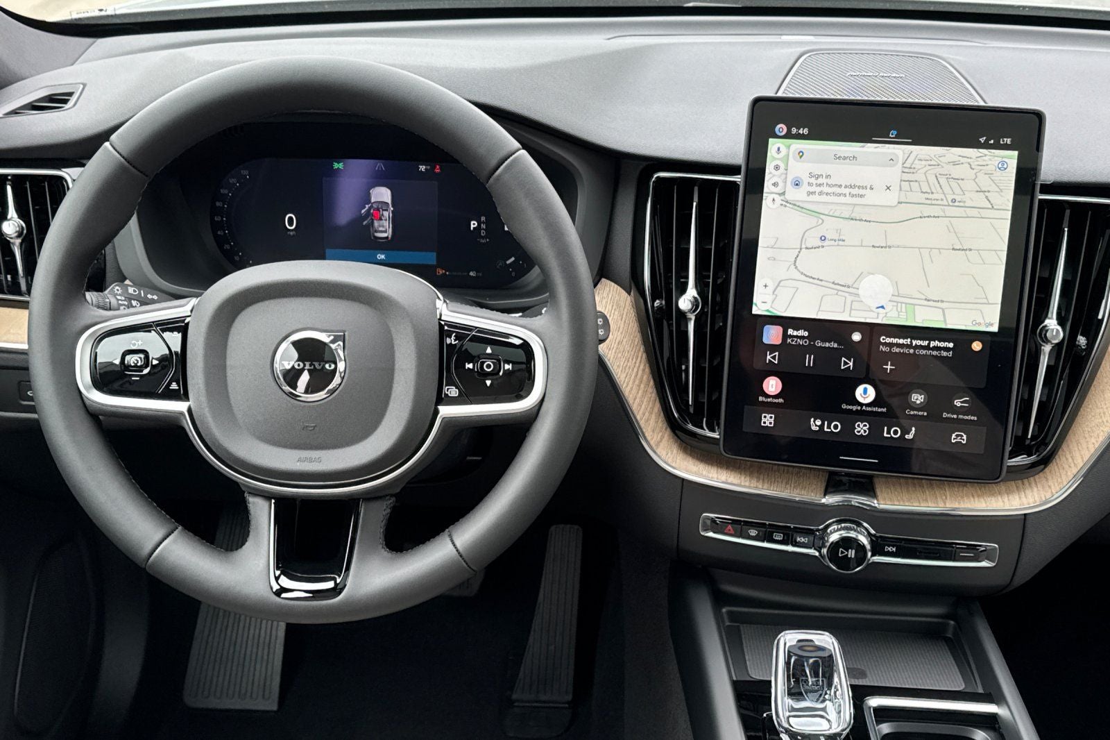 2026 Volvo XC60 B5 Plus