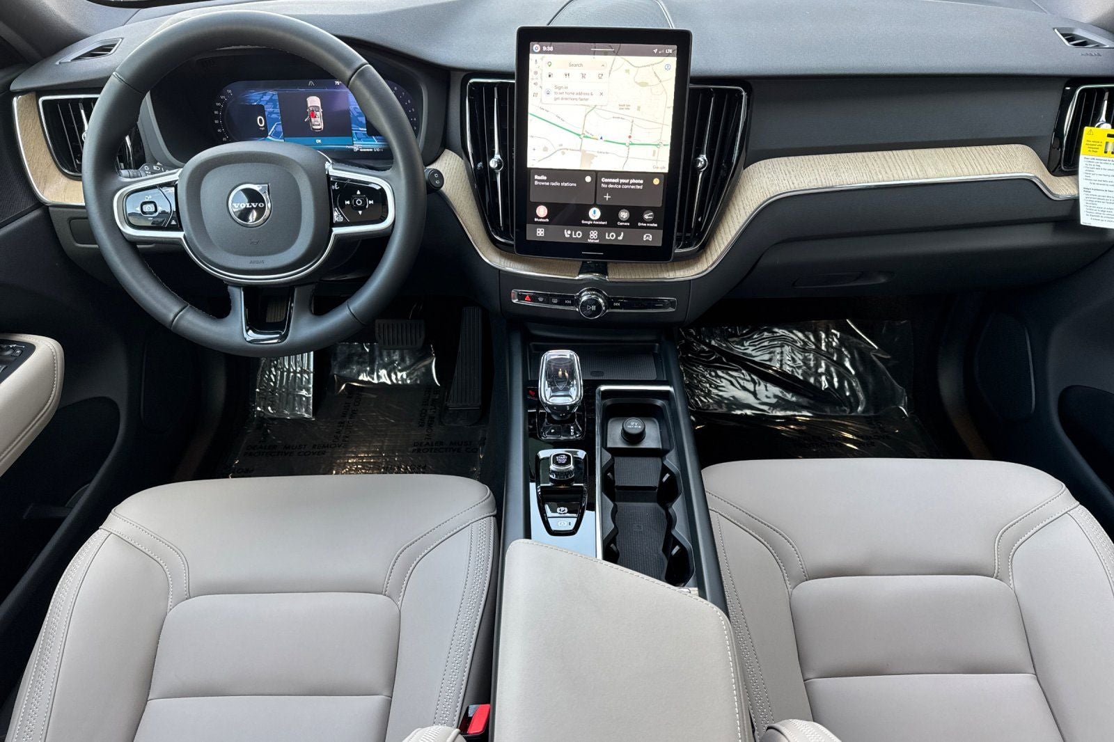 2026 Volvo XC60 B5 Plus