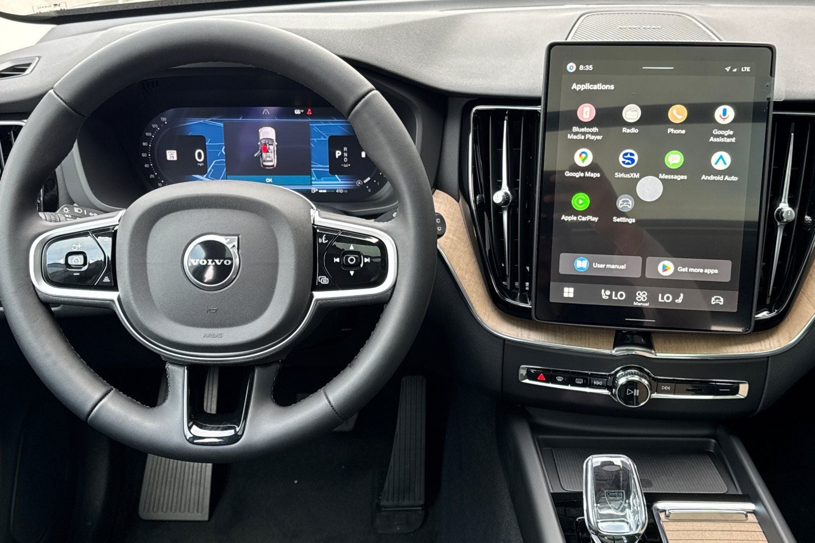 2026 Volvo XC60 B5 Plus