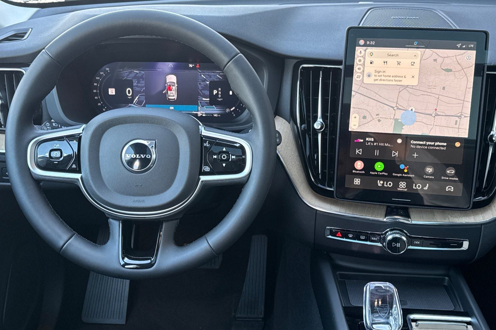 2026 Volvo XC60 B5 Plus