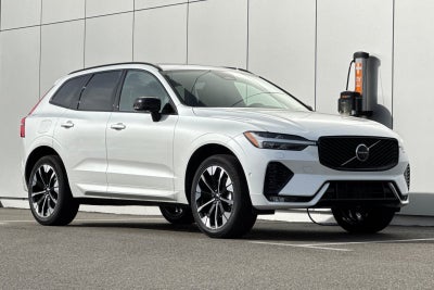 2026 Volvo XC60 B5 Plus