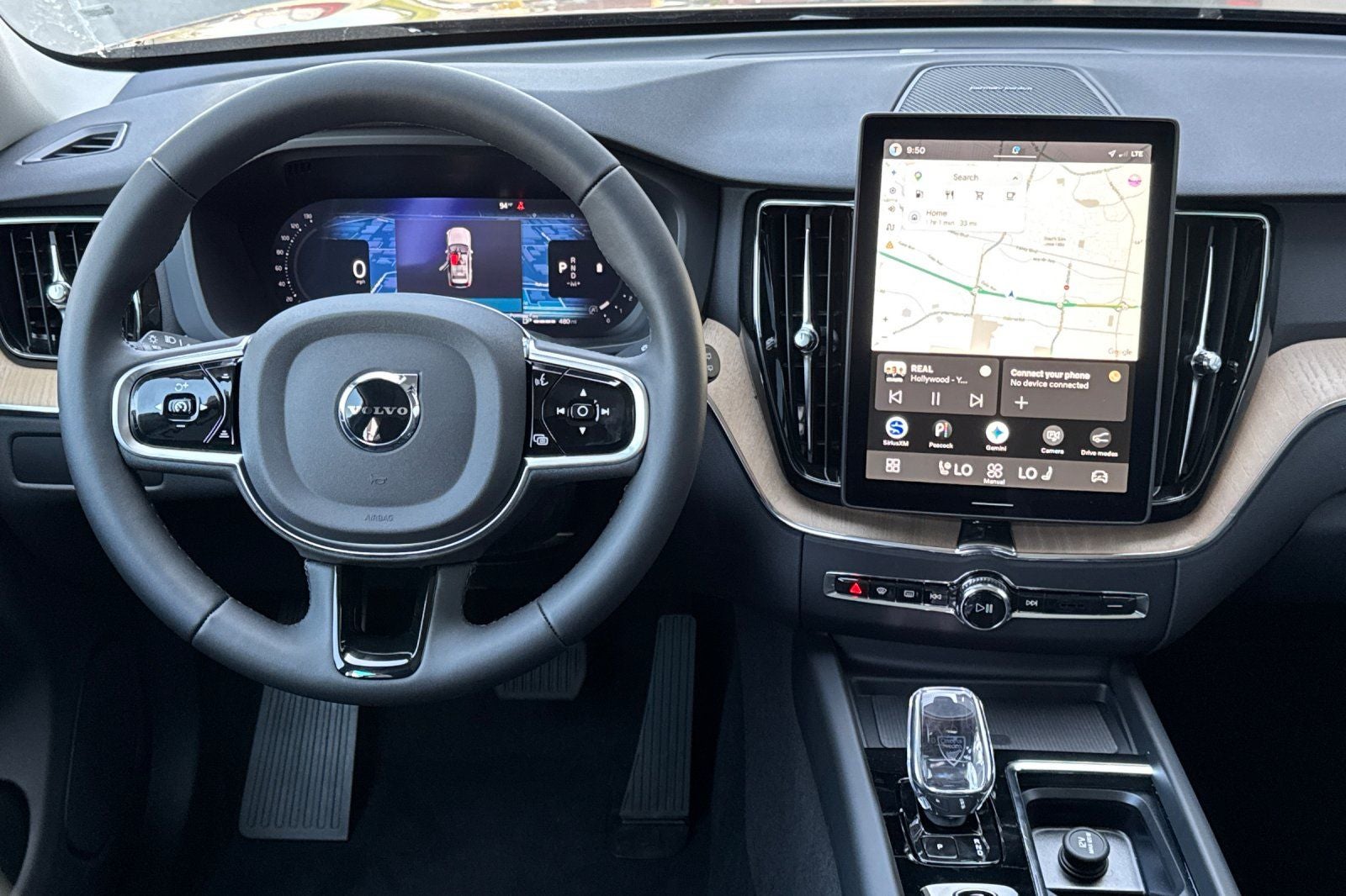 2026 Volvo XC60 B5 Plus
