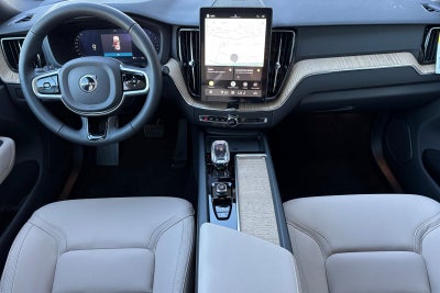 2026 Volvo XC60 B5 Plus