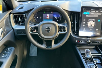 2026 Volvo XC60 B5 Ultra Black Edition