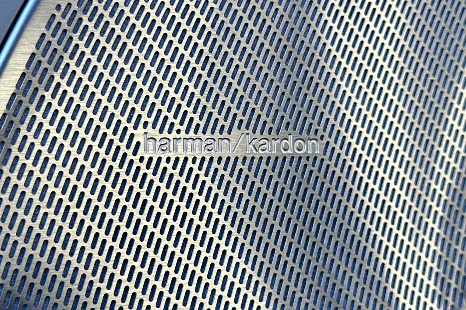 2026 Volvo XC60 B5 Ultra Black Edition