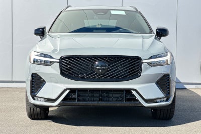 2026 Volvo XC60 B5 Ultra Black Edition