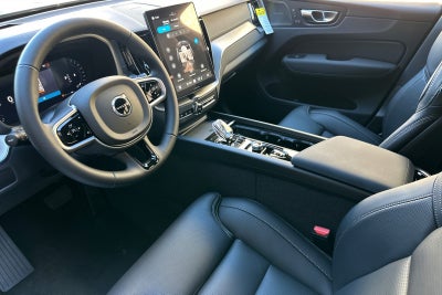 2026 Volvo XC60 B5 Ultra Black Edition