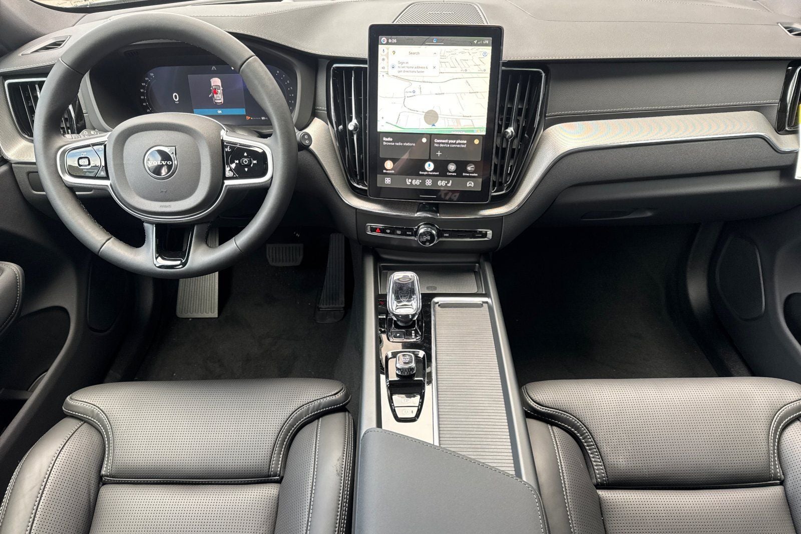 2026 Volvo XC60 B5 Ultra Black Edition