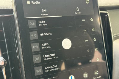 2026 Volvo XC60 B5 Ultra Black Edition