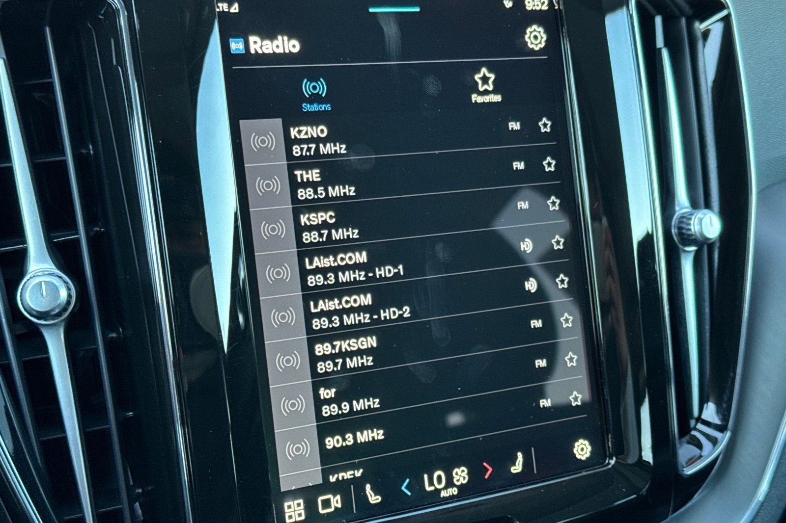 2025 Volvo XC60 B5 Core