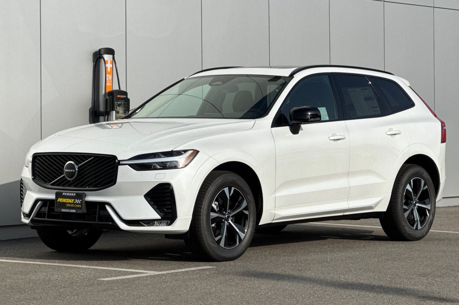 2026 Volvo XC60 B5 Core