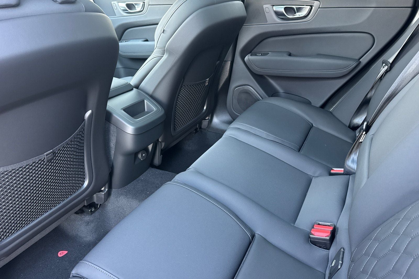 2026 Volvo XC60 B5 Core