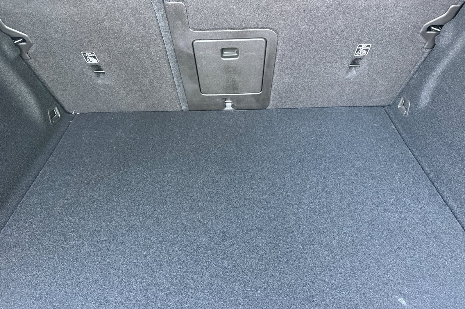 2026 Volvo XC60 B5 Core