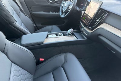 2026 Volvo XC60 B5 Core