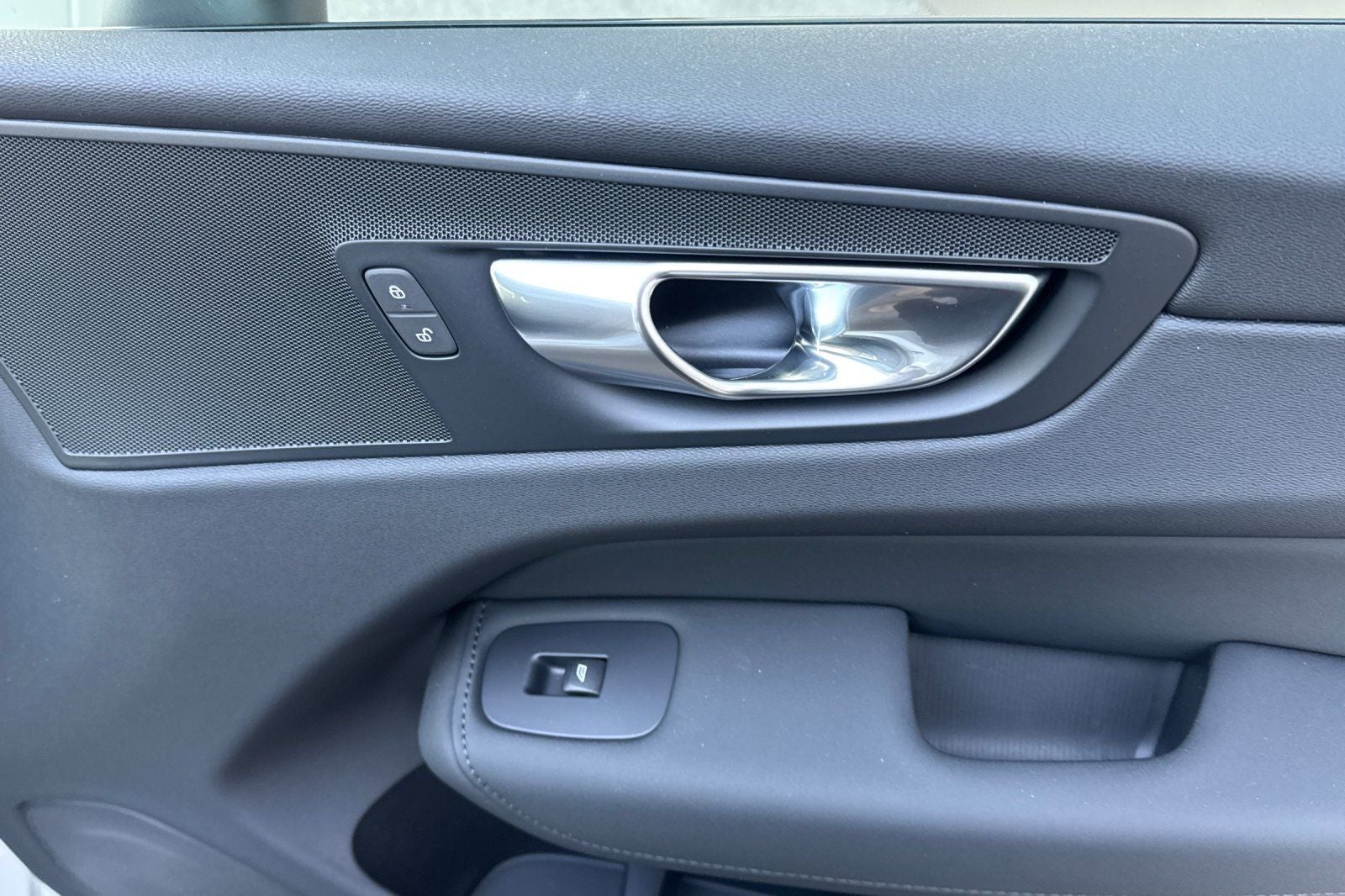 2026 Volvo XC60 B5 Core