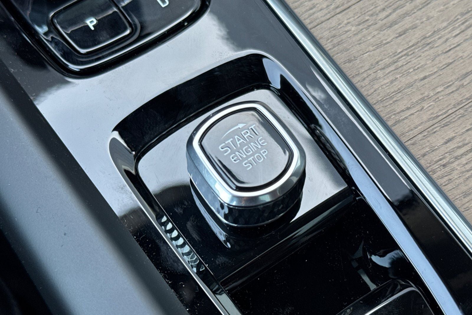 2026 Volvo XC60 B5 Core