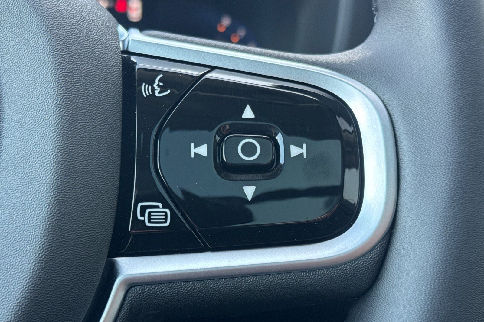 2026 Volvo XC60 B5 Core