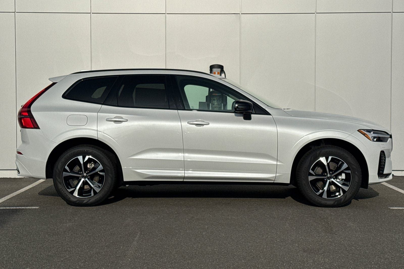 2026 Volvo XC60 B5 Core
