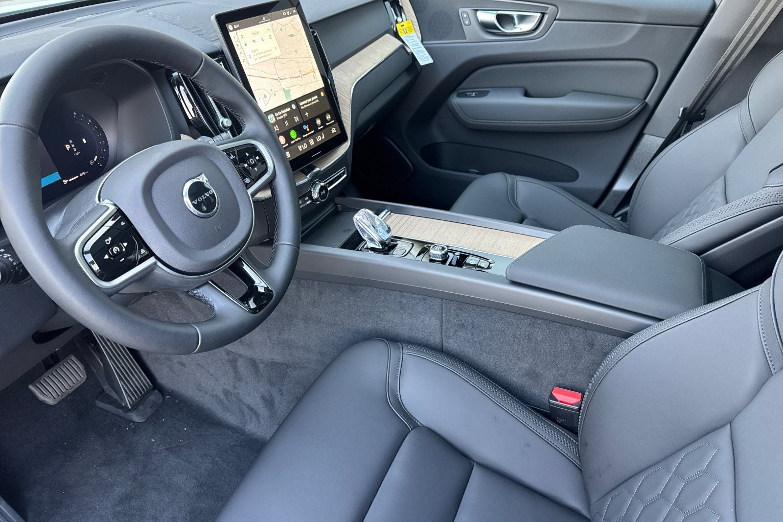 2026 Volvo XC60 B5 Core