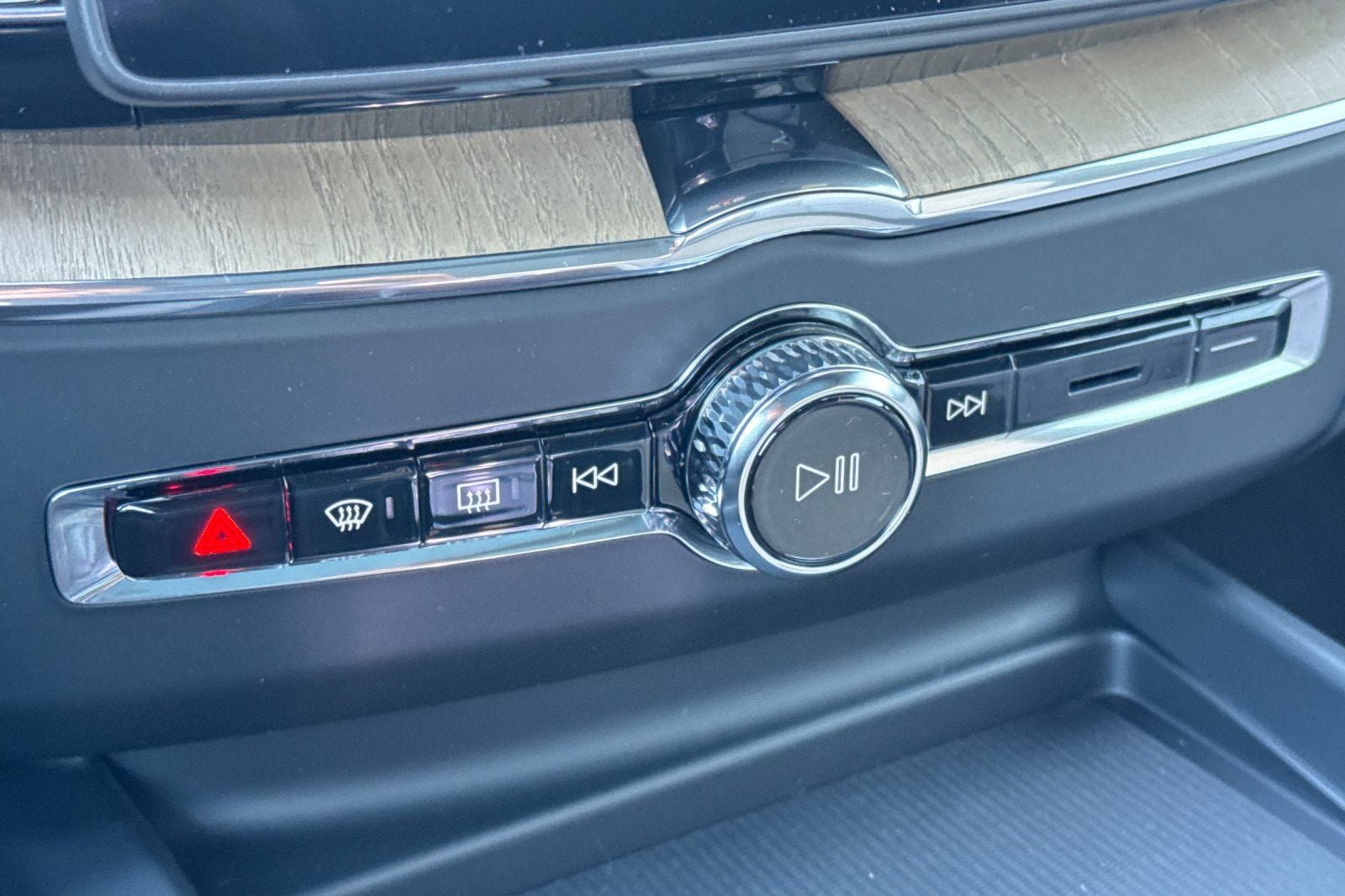 2026 Volvo XC60 B5 Core