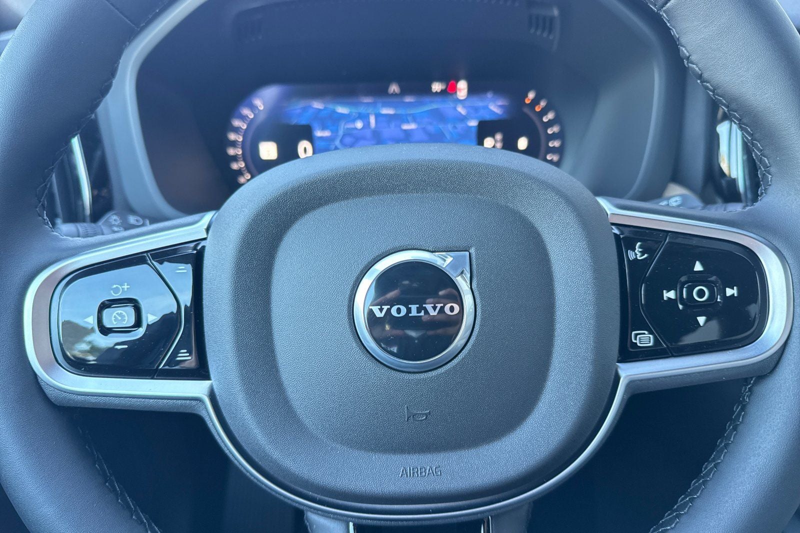 2026 Volvo XC60 B5 Core