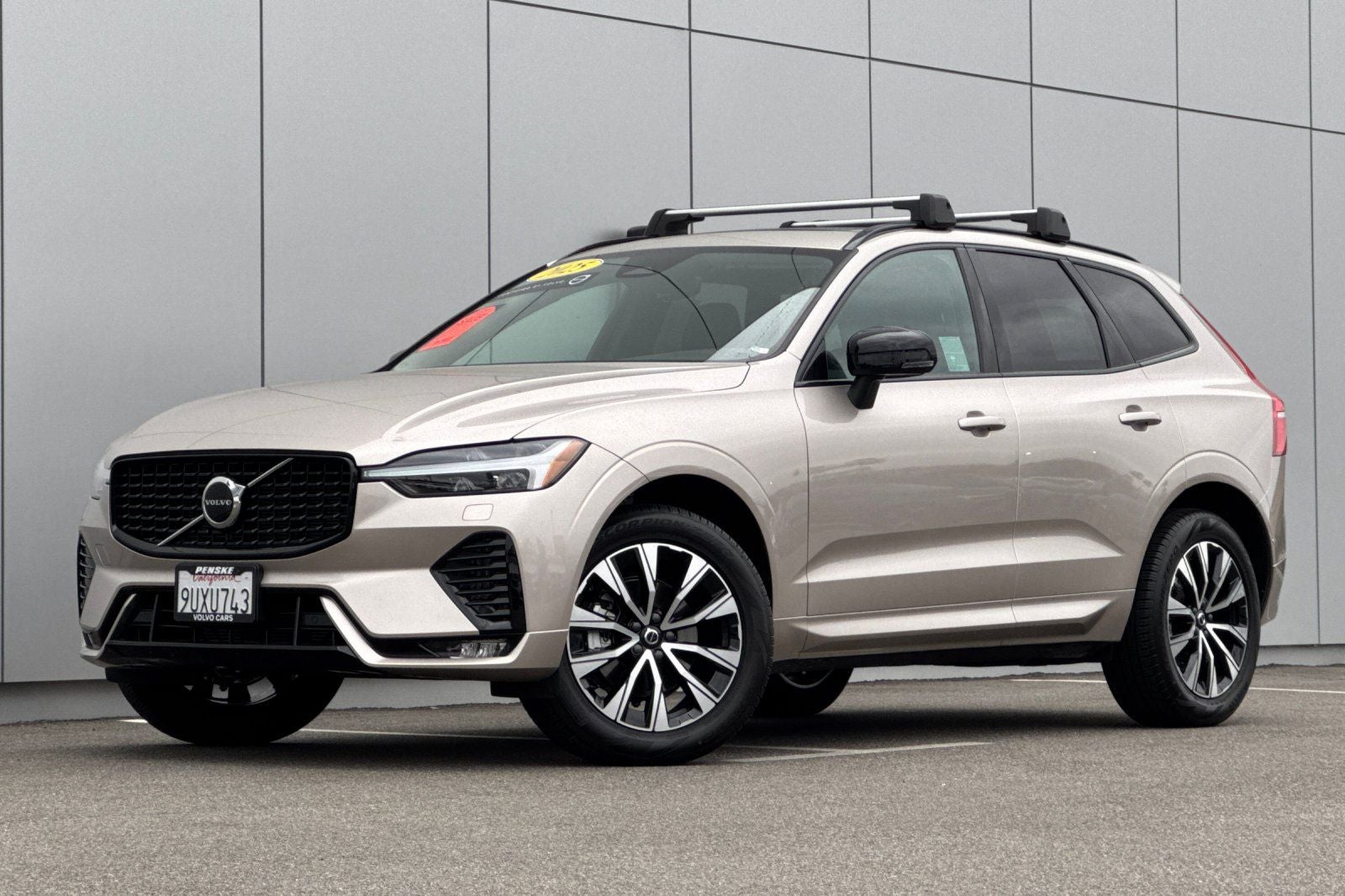 2025 Volvo XC60 B5 Core