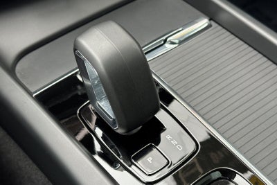 2025 Volvo XC60 B5 Core