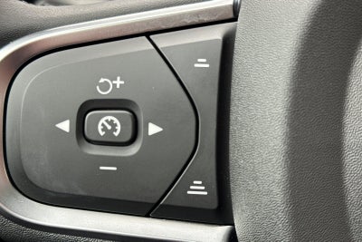 2025 Volvo XC60 B5 Core