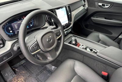 2025 Volvo XC60 B5 Core