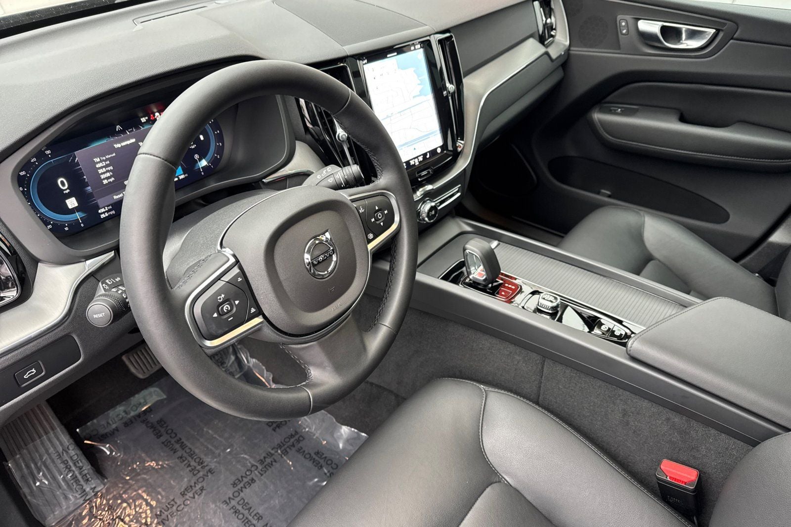 2025 Volvo XC60 B5 Core