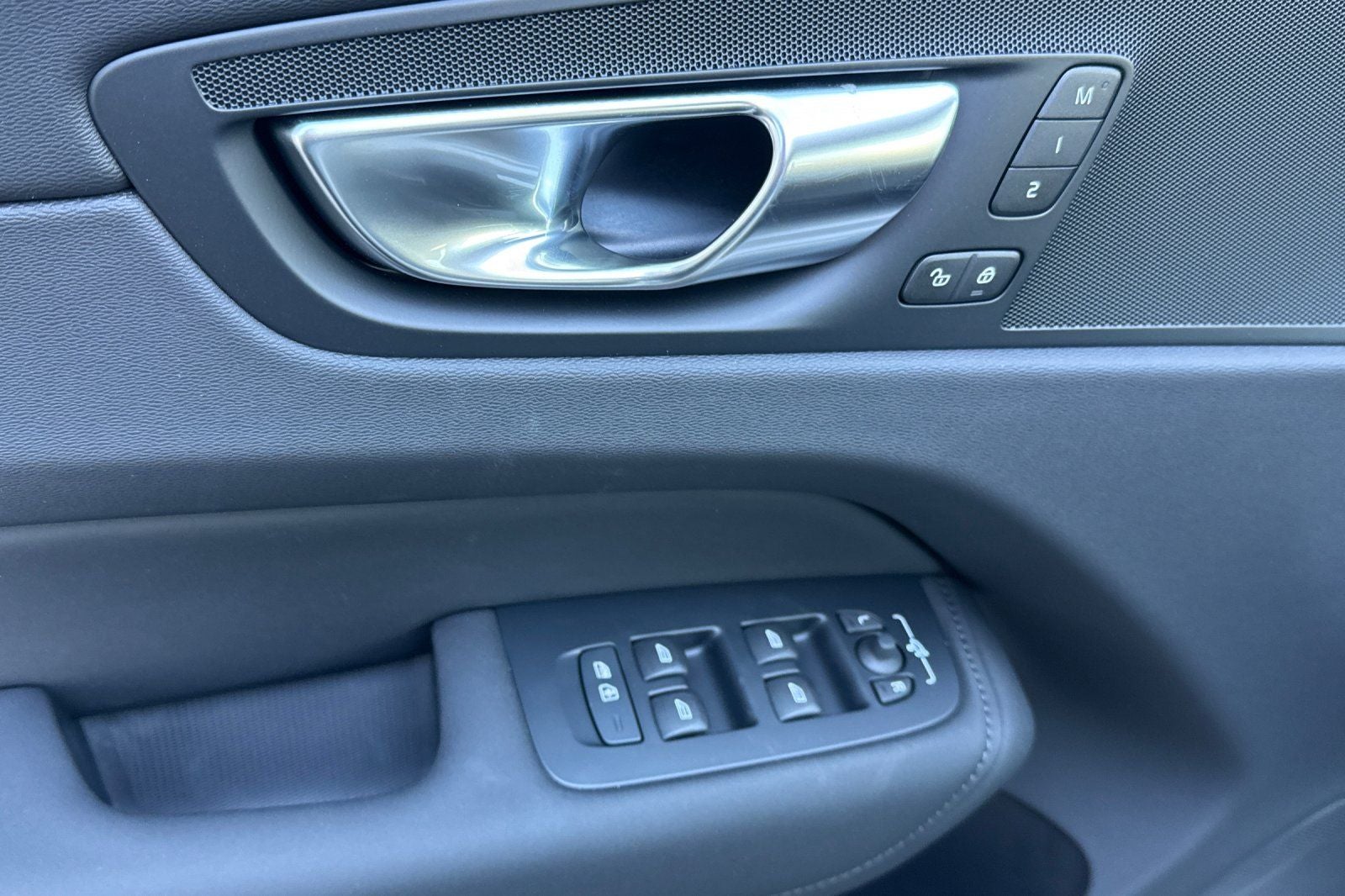 2026 Volvo XC60 B5 Core