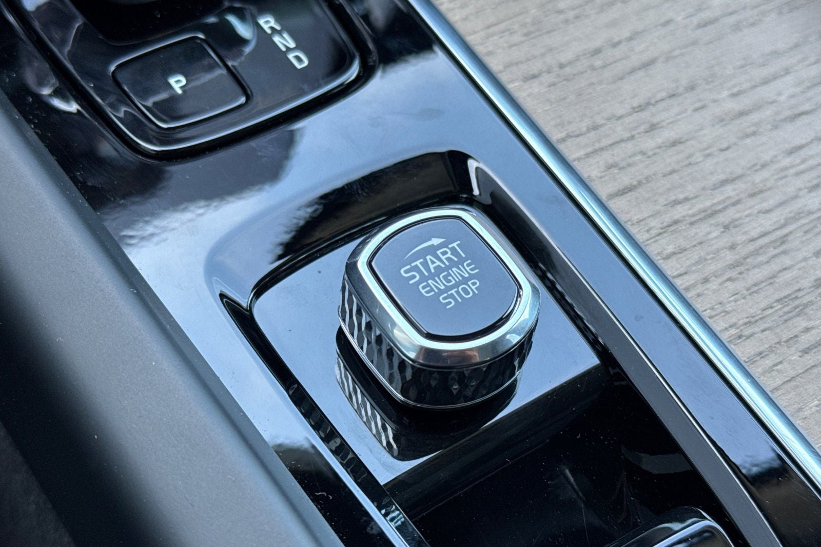 2026 Volvo XC60 B5 Core