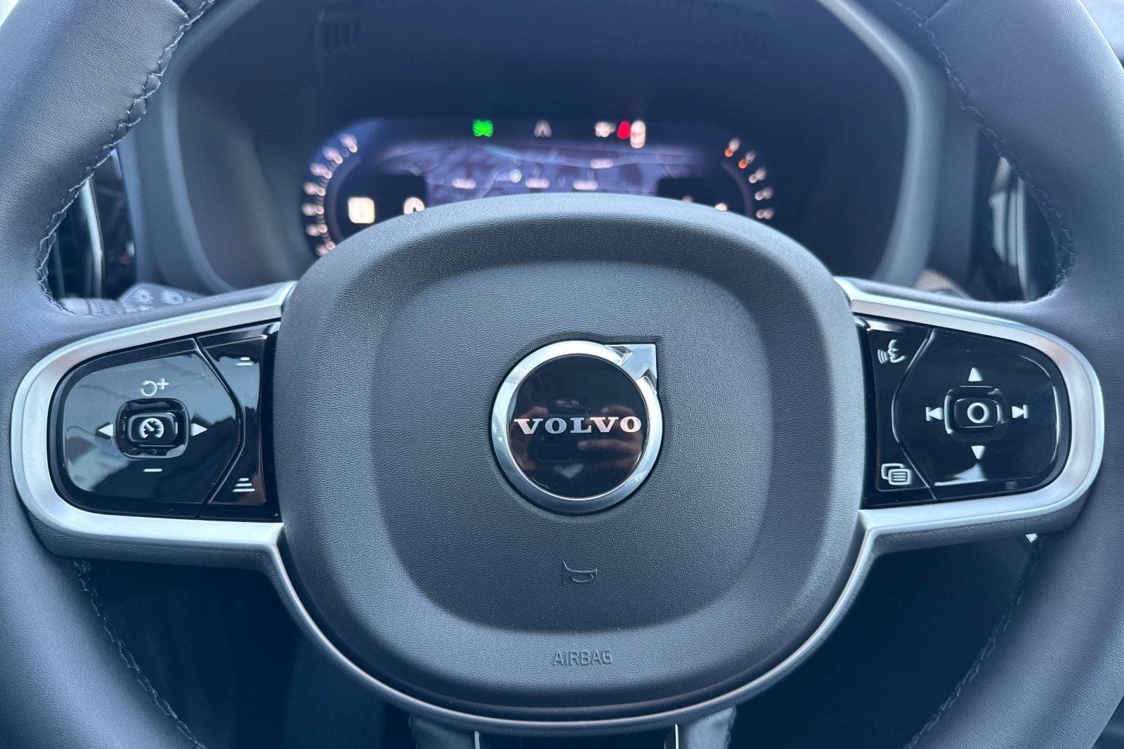 2026 Volvo XC60 B5 Core