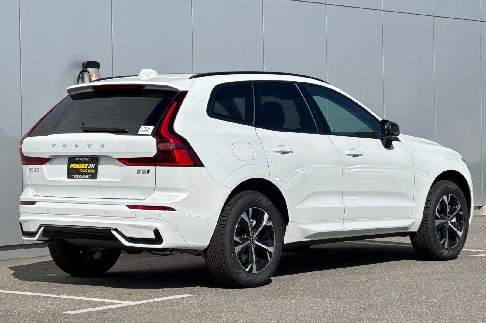 2026 Volvo XC60 B5 Core