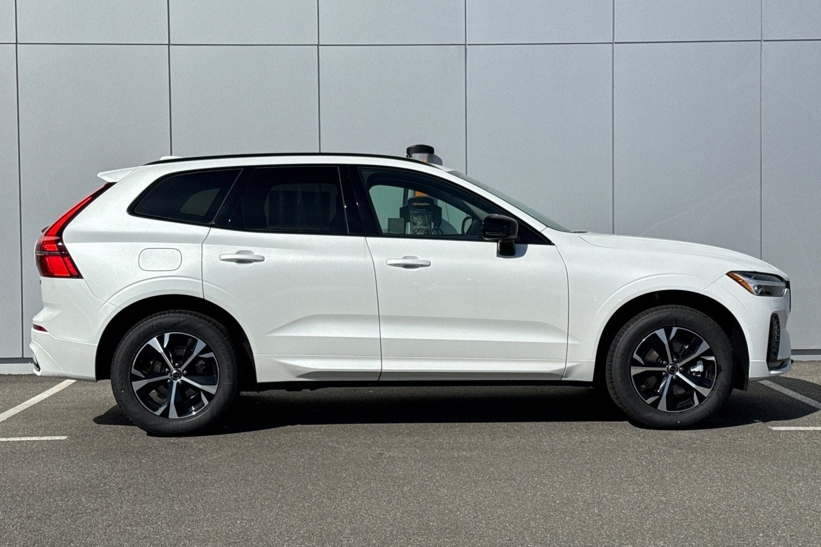 2026 Volvo XC60 B5 Core