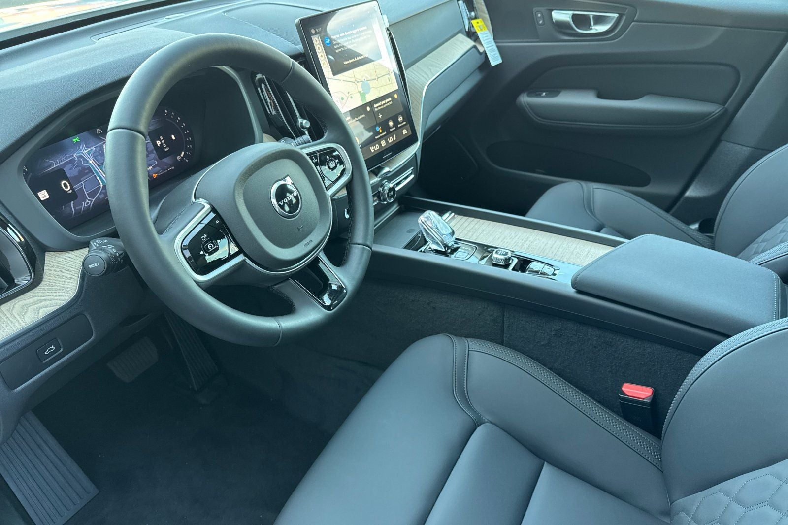 2026 Volvo XC60 B5 Core