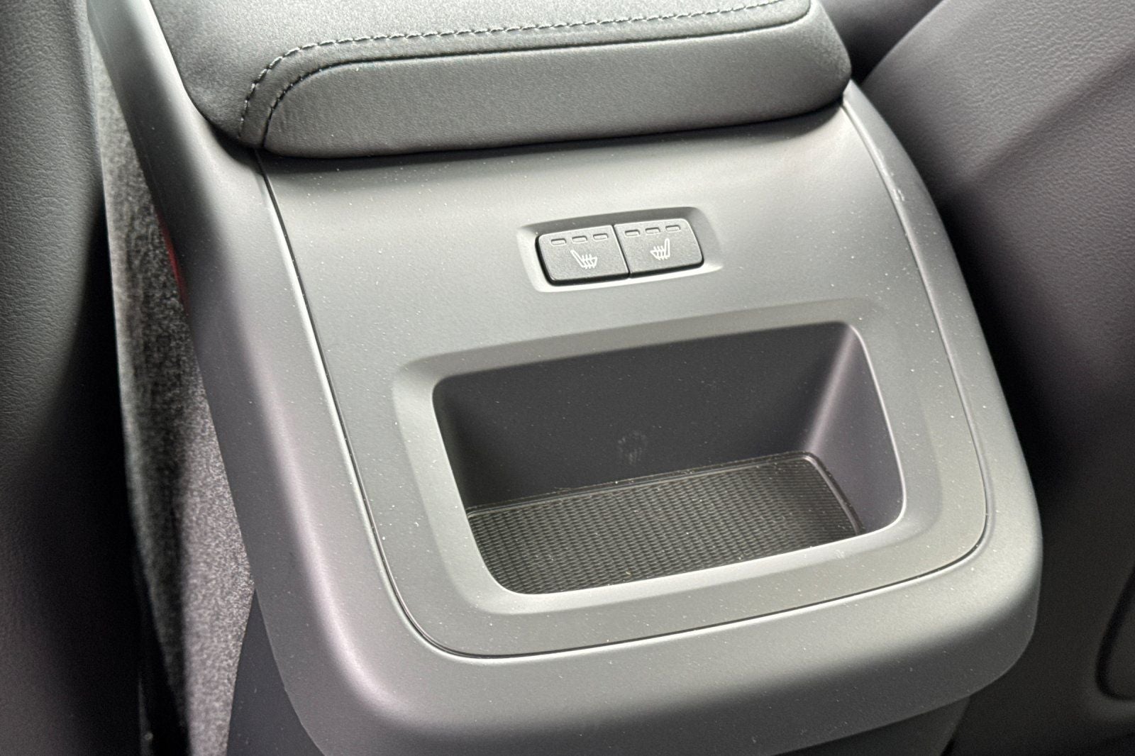 2026 Volvo XC60 B5 Core