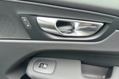2026 Volvo XC60 B5 Core