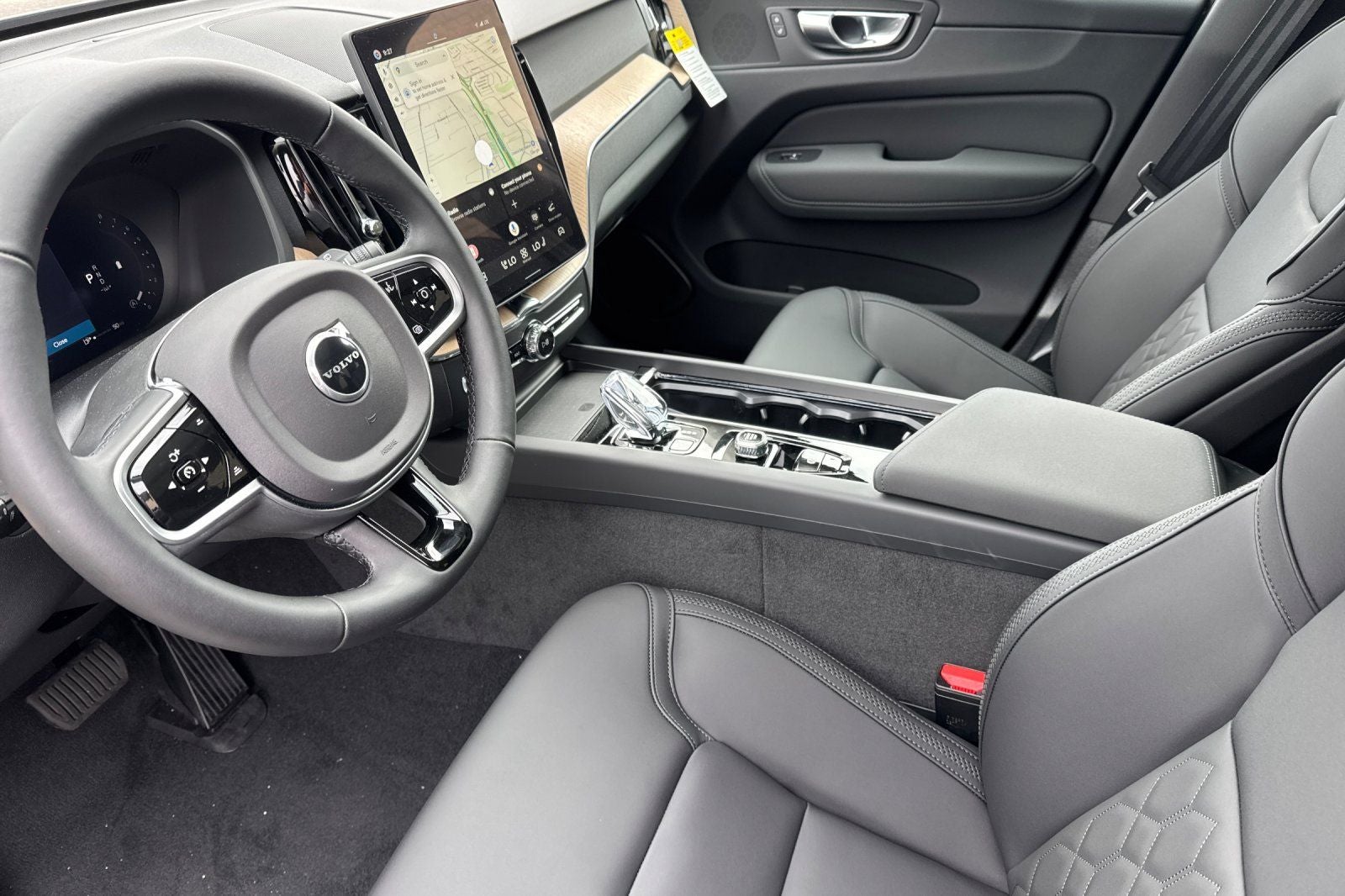 2026 Volvo XC60 B5 Core