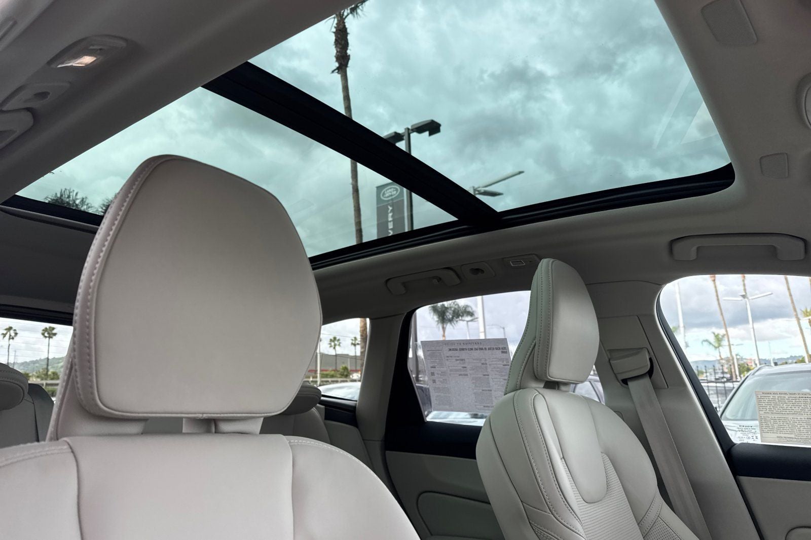 2026 Volvo XC60 B5 Ultra