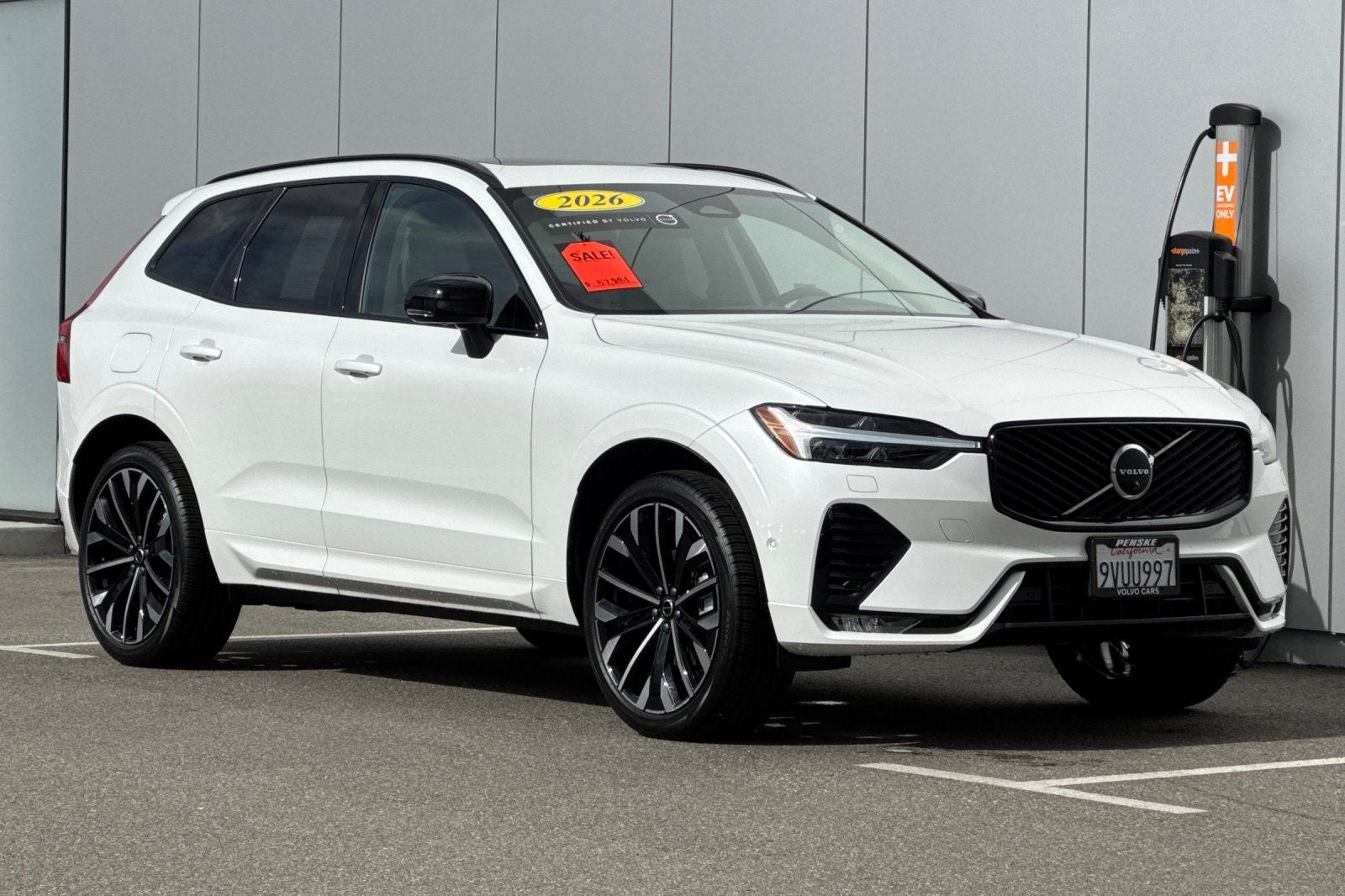 2026 Volvo XC60 B5 Ultra